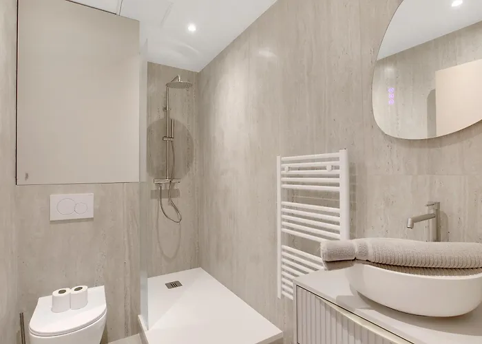 Modern With Cozy Atmosphere In דירה
